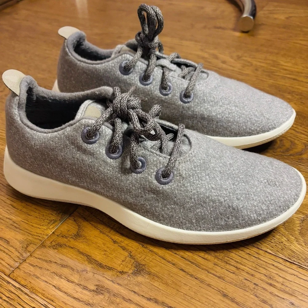 Allbirds Men’s Wool Runners - Picture 4 of 9